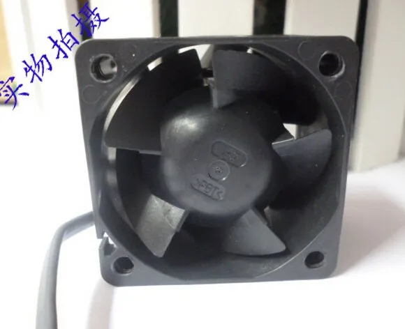 NMB 1611RL-04W-B86 4028 12V 0.75A 4 line PWM fan NMB 1611RL-04W-B86 4028 12V 0.75A 4 line PWM fan