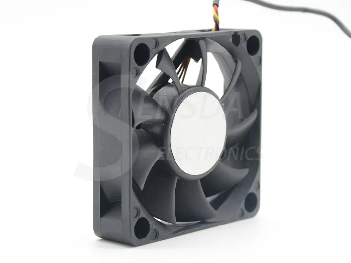 AVC DA06015B12M 60*60*15 mm DC 12V 0.18A 3-pin axial server inverter TV Set cooling fan AVC DA06015B12M 60*60*15 mm DC 12V 0.18A 3-pin axial server inverter TV Set cooling fan