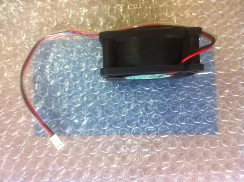 NIDEC D06T-12TS2 60*60*25mm DC12V 0.25A 2Wire Inverter Cooling Fan NIDEC D06T-12TS2 60*60*25mm DC12V 0.25A 2Wire Inverter Cooling Fan