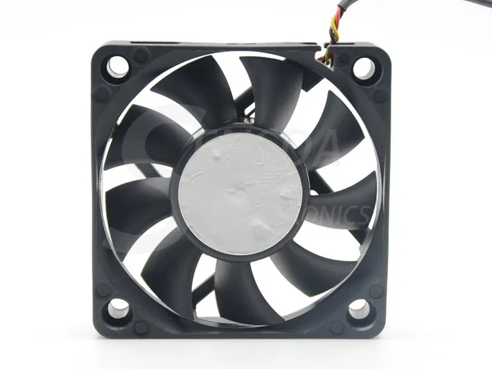 AVC DA06015B12M 60*60*15 mm DC 12V 0.18A 3-pin axial server inverter TV Set cooling fan AVC DA06015B12M 60*60*15 mm DC 12V 0.18A 3-pin axial server inverter TV Set cooling fan