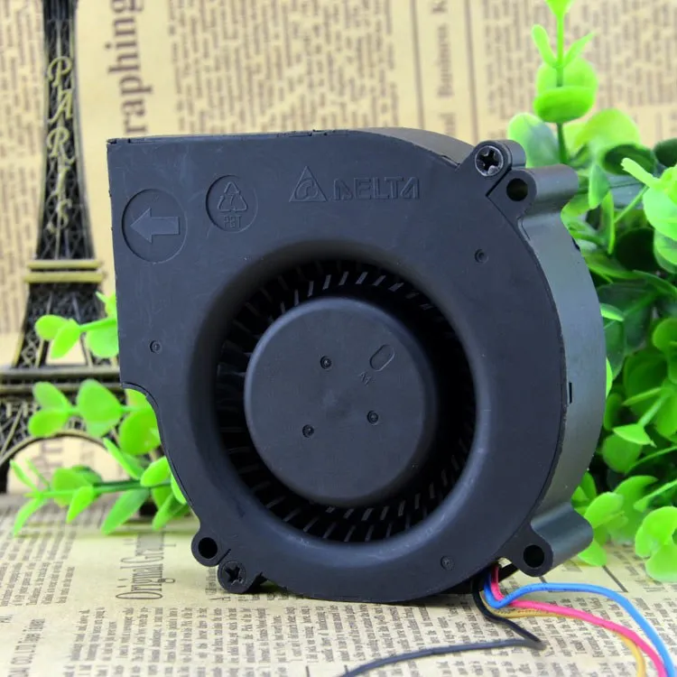 Delta BCB1012UH DC12V 3.75A 97x97x25mm 4-wire Server Blower Fan Delta BCB1012UH DC12V 3.75A 97x97x25mm 4-wire Server Blower Fan