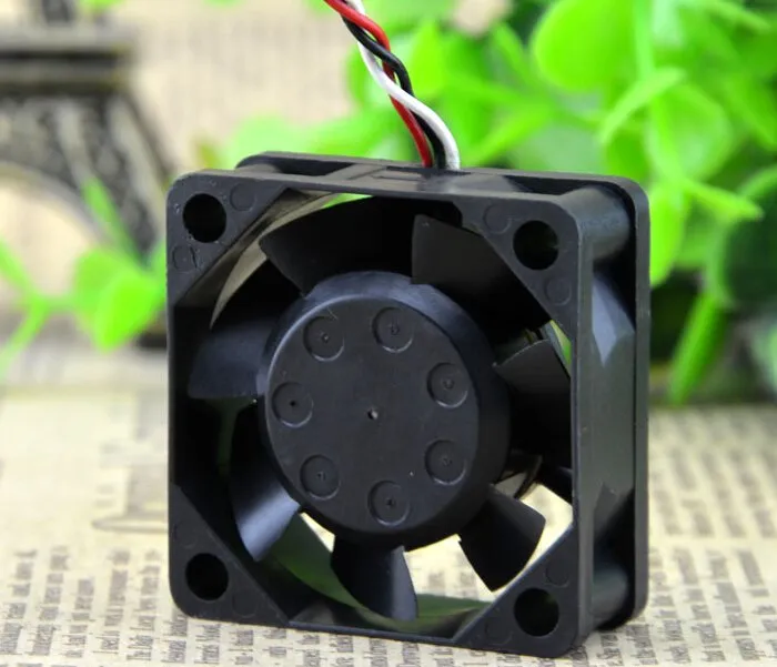 NMB 1606KL-04W-B59 12V 0.11A 40*40*15MM ball axial flow fan NMB 1606KL-04W-B59 12V 0.11A 40*40*15MM ball axial flow fan